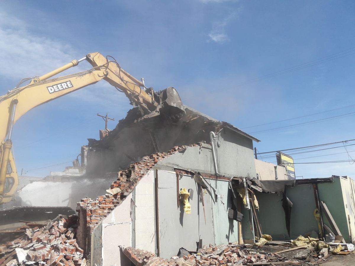 Masonry demolition